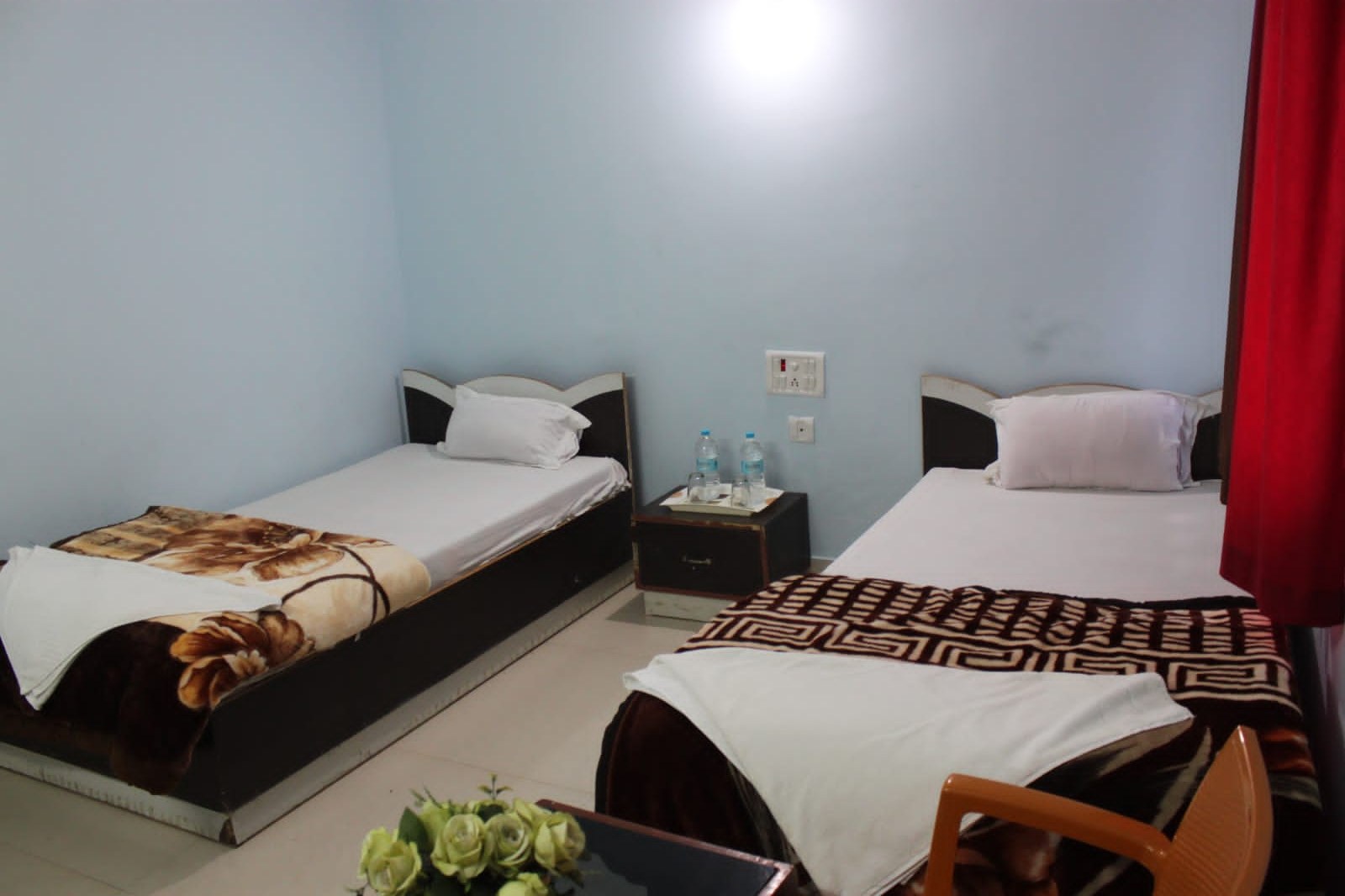 Real twin bed guest room at Happy International Guest House